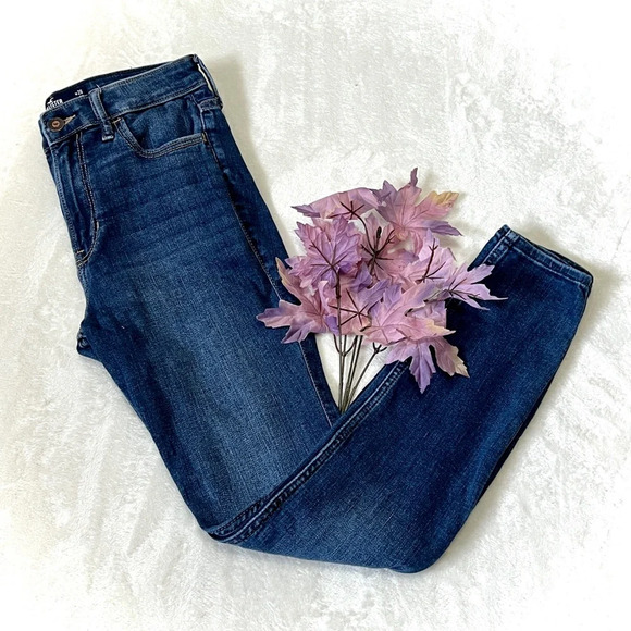 Hollister High-Rise Super Skinny Jean - 26/3R - Picture 1 of 10